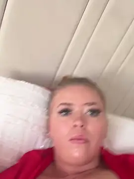 KaylaTrudi online show from April 30, 9:59 am