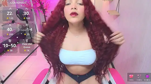 Snapshot of Maggy_t18 chatting on September 12, 3:39 am Maggy t18 online show from September 12, 3:39 am