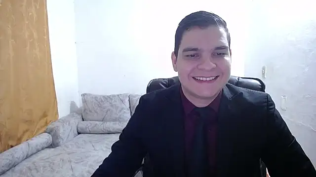 Victor Maitland online show from October 31, 3:40 am