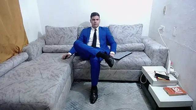 Victor Maitland online show from January 11, 3:55 am