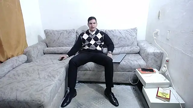 Victor Maitland online show from February 3, 7:41 pm