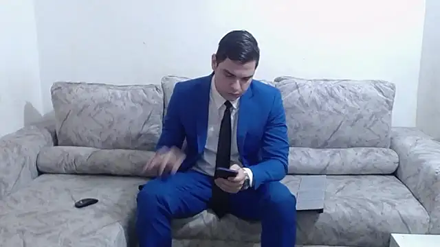 Victor Maitland online show from February 17, 8:59 pm