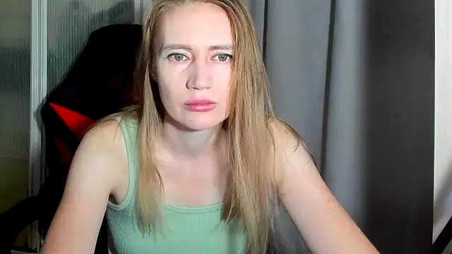 JessFoxxx online show from May 27, 2:30 am