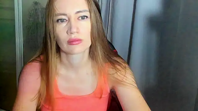 JessFoxxx online show from June 16, 2:47 am