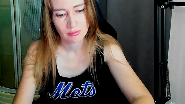 JessFoxxx online show from June 28, 12:49 am
