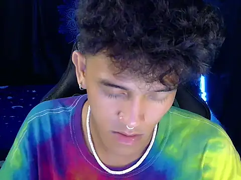 kenbigcockxx online show from April 19, 5:01 pm