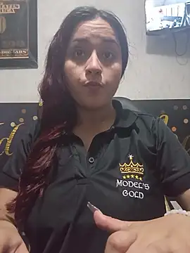 candy  fox  online show from October 28, 9:17 pm