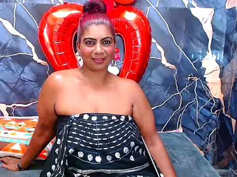 indianerotica69 online show from February 14, 1:30 pm