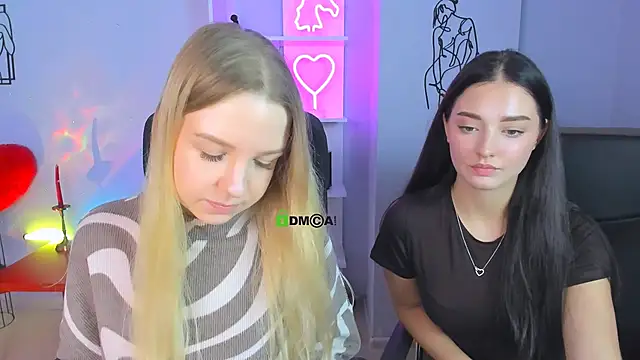 Snapshot of miki-niki chatting on September 17, 3:57 pm miki-niki online show from September 17, 3:57 pm