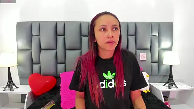 valeriasweet  online show from September 21, 1:35 pm