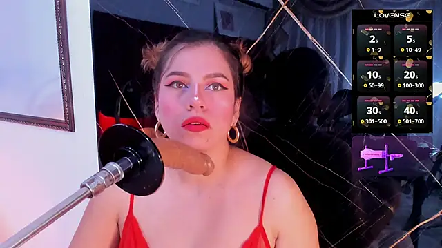 abby blond  online show from October 28, 12:30 pm