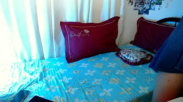 Snapshot of chakababe chatting on October 18, 8:15 am chakababe online show from October 18, 8:15 am