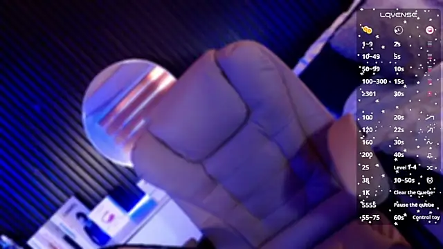 Snapshot of Satisfy_me_now chatting on May 7, 2:06 am Satisfy me now online show from May 7, 2:06 am