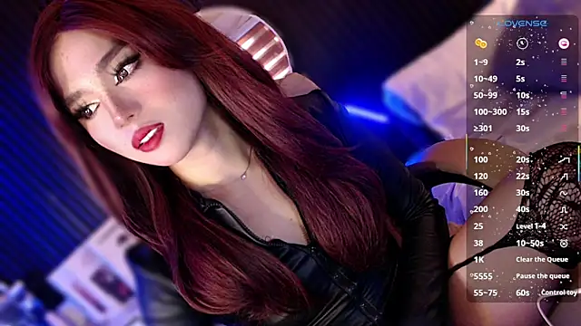 Snapshot of Satisfy_me_now chatting on May 22, 3:35 am Satisfy me now online show from May 22, 3:35 am
