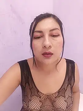 Snapshot of lunna_07 chatting on July 11, 5:15 pm lunna 07 online show from July 11, 5:15 pm