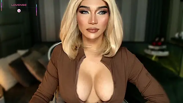 Huntress xxx online show from December 1, 12:26 am