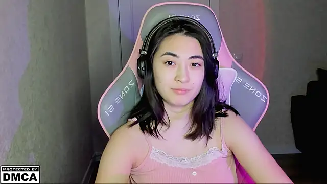 MeilideQian1 online show from November 25, 8:20 pm