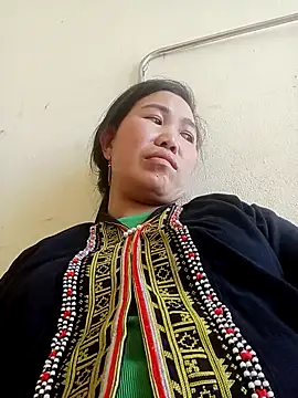 jienrrr online show from November 7, 6:24 am