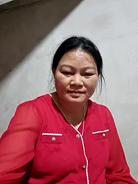 yoowwmr online show from November 11, 12:05 pm