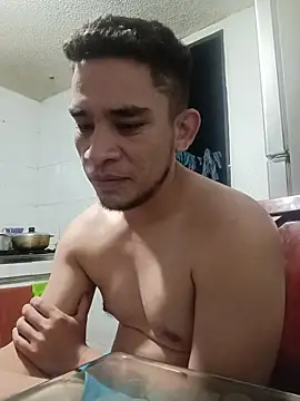 Andreshot911 online show from October 25, 4:42 am