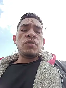 Andreshot911 online show from November 8, 6:29 pm