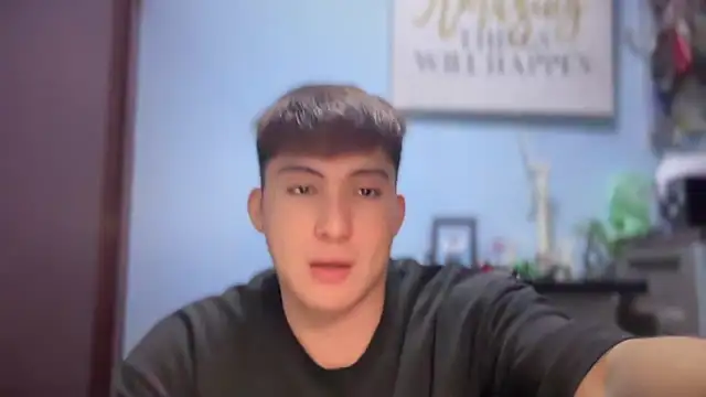 Snapshot of lovely_jay chatting on October 2, 5:53 pm lovely jay online show from October 2, 5:53 pm