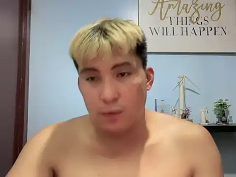 Snapshot of lovely_jay chatting on May 12, 4:20 am lovely jay online show from May 12, 4:20 am