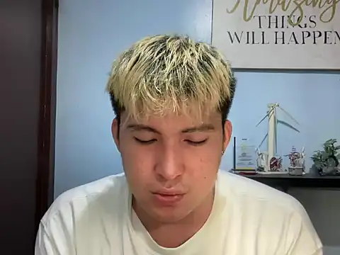 Snapshot of lovely_jay chatting on May 20, 6:03 pm lovely jay online show from May 20, 6:03 pm