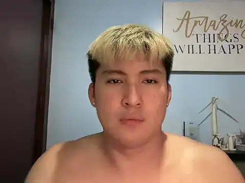 Snapshot of lovely_jay chatting on May 22, 6:20 am lovely jay online show from May 22, 6:20 am