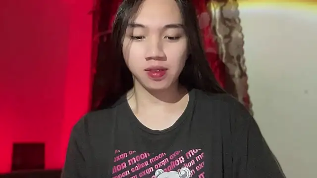 Snapshot of kat_mire chatting on November 7, 5:02 pm kat mire online show from November 7, 5:02 pm