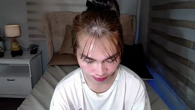 lovelychanel69xx online show from October 30, 10:43 pm