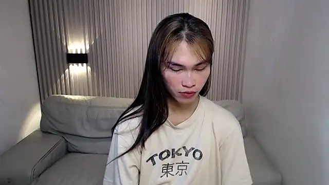 Snapshot of lovelychanel69xx chatting on December 4, 10:29 pm lovelychanel69xx online show from December 4, 10:29 pm