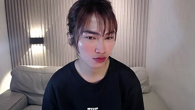 Snapshot of lovelychanel69xx chatting on December 18, 11:44 pm lovelychanel69xx online show from December 18, 11:44 pm