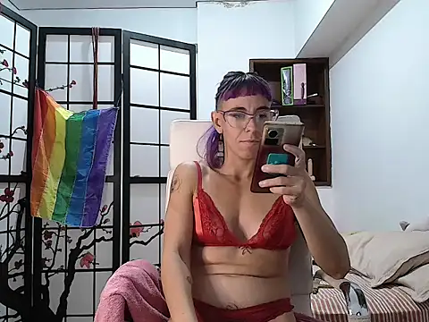 MitzieDupr online show from April 23, 11:51 pm