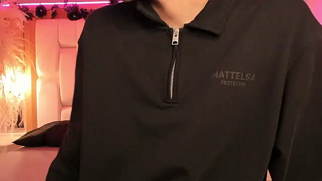 Daphne And Roger online show from February 5, 10:53 am