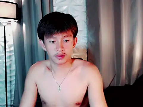 Snapshot of prince_elaijah chatting on February 6, 11:13 am prince elaijah online show from February 6, 11:13 am