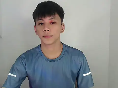 Snapshot of ynotyu chatting on February 21, 2:23 am ynotyu online show from February 21, 2:23 am