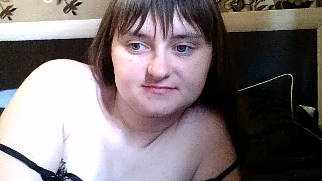 Snapshot of LuckyLust11 chatting on September 9, 10:48 am LuckyLust11 online show from September 9, 10:48 am