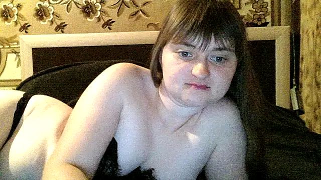 Snapshot of LuckyLust11 chatting on September 21, 4:41 pm LuckyLust11 online show from September 21, 4:41 pm