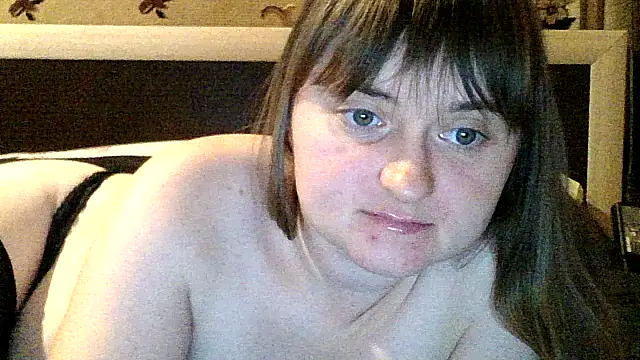 Snapshot of LuckyLust11 chatting on September 29, 3:50 pm LuckyLust11 online show from September 29, 3:50 pm