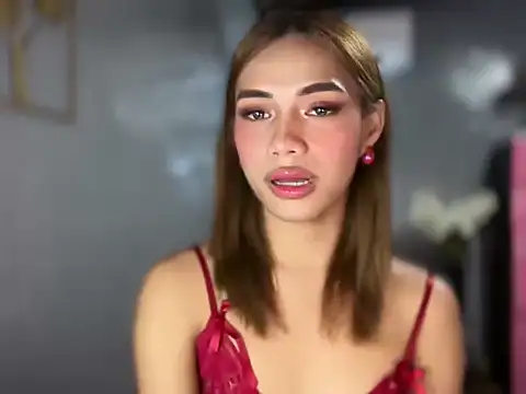 Snapshot of Lovelynikki03 chatting on July 16, 10:43 am Lovelynikki03 online show from July 16, 10:43 am