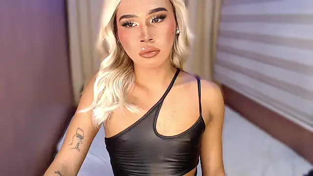 Snapshot of _tipsandchips chatting on September 25, 3:21 am tipsandchips online show from September 25, 3:21 am