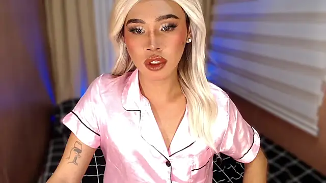 Snapshot of _tipsandchips chatting on October 16, 5:47 pm tipsandchips online show from October 16, 5:47 pm