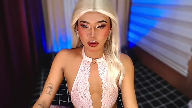 Snapshot of _tipsandchips chatting on October 26, 8:04 pm tipsandchips online show from October 26, 8:04 pm