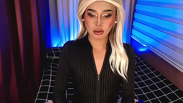 Snapshot of _tipsandchips chatting on November 2, 2:30 pm tipsandchips online show from November 2, 2:30 pm