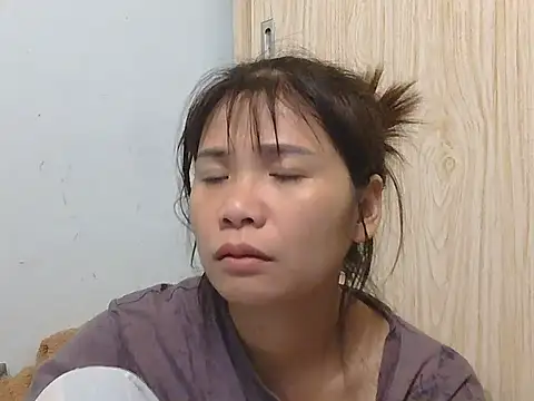 Snapshot of Ori299 chatting on December 20, 1:18 pm Ori299 online show from December 20, 1:18 pm