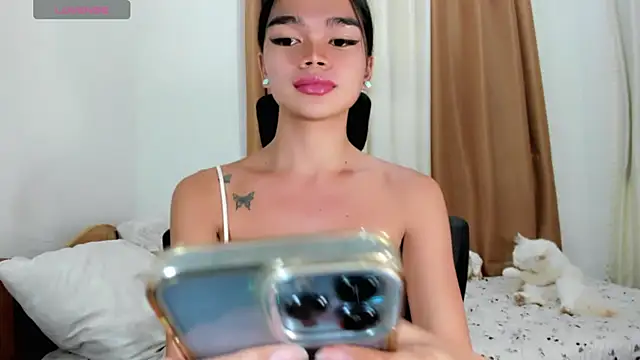 kendall petite18 online show from July 9, 7:07 pm