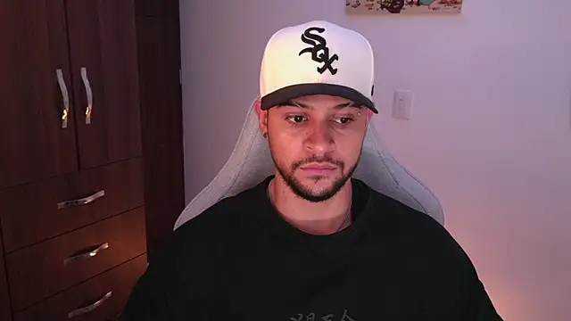 domsantiago  online show from March 4, 2:39 am