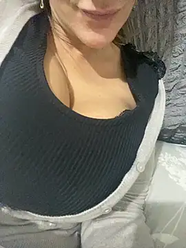 Snapshot of Veryvery30 chatting on November 21, 3:33 pm Veryvery30 online show from November 21, 3:33 pm