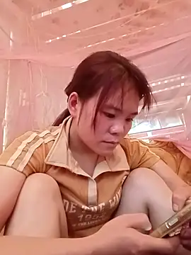 Nguyet135 online show from April 16, 6:03 am